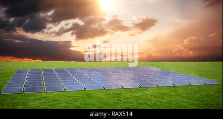 Das zusammengesetzte Bild im blauen Solarzellen Stockfoto