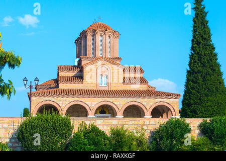 Kirche des heiligen Arsenios von Kappadokien in Souroti Kloster, Griechenland Stockfoto