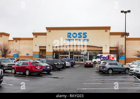 HICKORY, NC, USA-1/3/19: Ross Stores, Inc., aka Ross Dress für Weniger, ist das die größte Kette von discount clothing Stores in den USA. Stockfoto