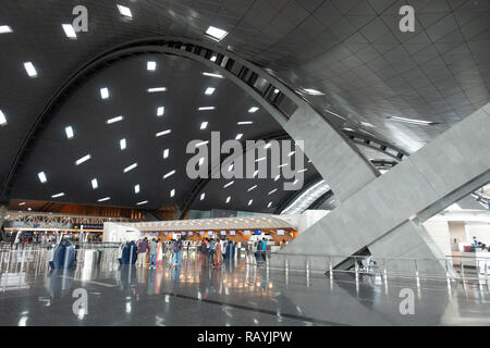 Innenraum der modernen Hamad International Airport Inn Doha, Katar Stockfoto