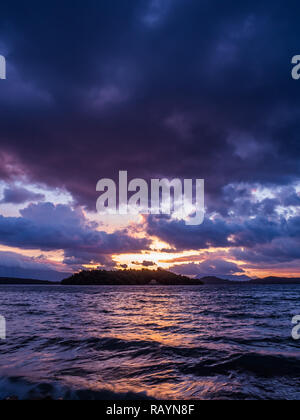 Sonnenaufgang über der Bucht von Nidri, Lefkas Insel Griechenland Stockfoto