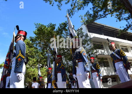 Kadetten der Philippinischen Militärakademie (PMA) Durchführen von marschierenden während der Feier der Länder Independence Day in Baguio City Philippinen Stockfoto