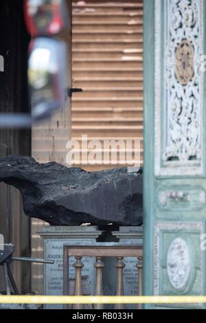 Peking, China. 4. Sep 2018. Foto auf Sept. 4, 2018 zeigt ein Meteorit, der größte seiner Art in Brasilien abgestürzt, im National Museum nach einem Brand in Rio de Janeiro, Brasilien. Credit: Li Ming/Xinhua/Alamy leben Nachrichten Stockfoto