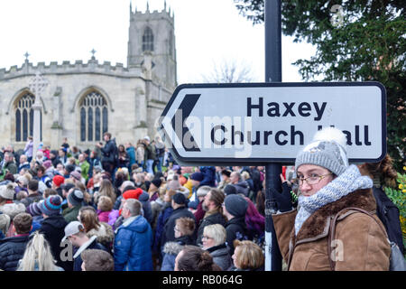 Haxey, Lincolnshire, Großbritannien. 05. Januar 2019. Die mittelalterliche Haxey Haube Spiel nimmt heute in der ruhigen North Lincolnshire Dörfer Haxey und Westwoodside. Stockfoto