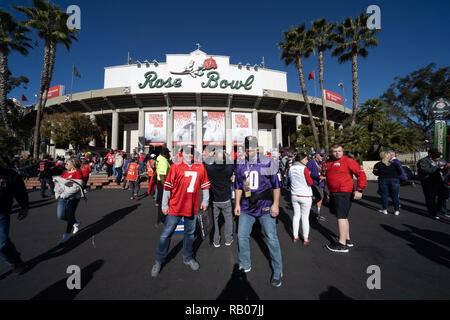 Pasadena, CA. 01 Jan, 2019. Fans vor dem Washington Huskies vs Ohio State Buckeyes im Rose Bowl in Pasadena, Ca. Am 01 Januar, 2019 (Foto von Jevone Moore) Credit: Csm/Alamy leben Nachrichten Stockfoto