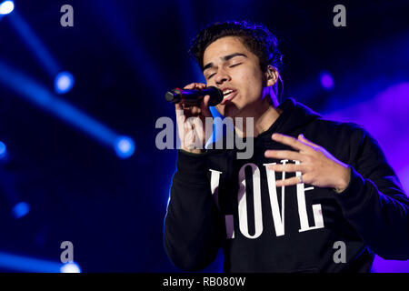 Santa Clara, Kalifornien, USA. Am 4. Januar, 2019. Januar 04, 2019 - San Jose, Kalifornien, USA - Alex Aiono führt an den AT&T-Endspiel Playlist Live!, vor dem College Football Endspiel nationale Meisterschaft Spiel zwischen der Clemson Tiger und die Alabama Crimson Tide am Levi's Stadion, Santa Clara, Kalifornien. Quelle: Adam Lacy/ZUMA Draht/Alamy leben Nachrichten Stockfoto