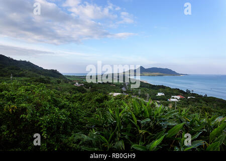 Blick vom Aussichtspunkt bei Tamatori an den japanischen tropischen Insel Ishigaki Stockfoto