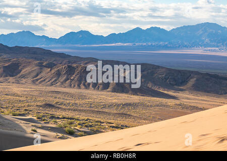 Singende Dünen in Kasachstan Stockfoto