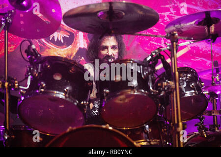 Die Toten Daises führen an LAV in Lissabon mit: Deen Castronovo Wo: Lisboa, Portugal Wann: 04 Dec 2018 Credit: Rui M Leal/WENN.com Stockfoto