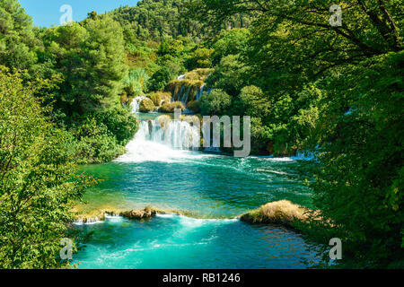 Schönen Wasserfall Krka, Nationalpark in der Region Dalmatien, Kroatien Stockfoto