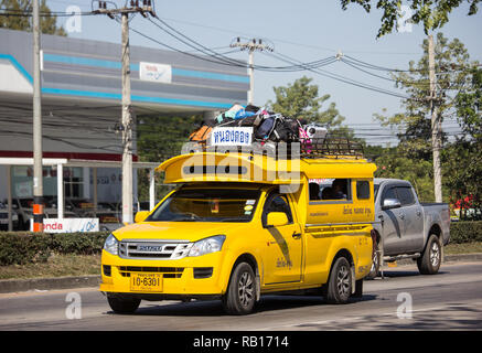 Chiangmai, Thailand - 27. Dezember 2018: Gelbe Pick-up Truck taxi Chiangmai, Service zwischen Stadt Nong Tanga und Lamphun. Stockfoto