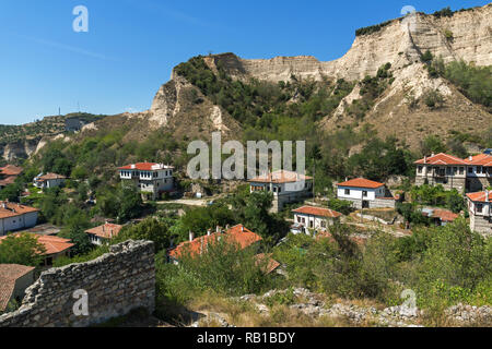 MELNIK, Bulgarien - September 7, 2017: Panoramablick auf Stadt, Melnik, Blagoevgrad, Bulgarien Stockfoto