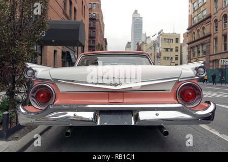 Weisse Hochzeit Limousine Limousine Luxusauto Stockfoto Bild