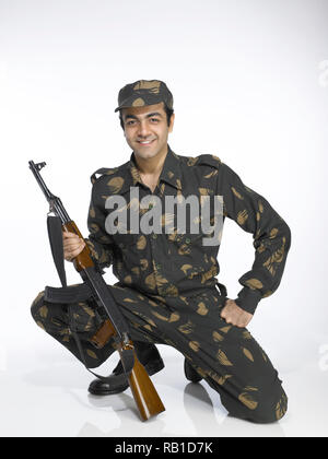 PORTRAIT von indischen Soldaten in Uniform gekleidet Stockfoto