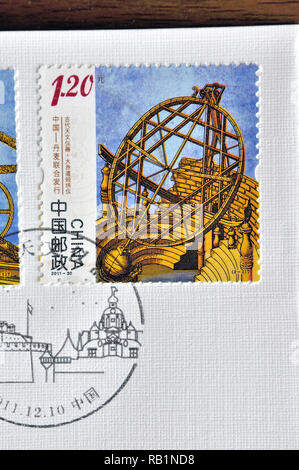 CHINA - ca. 2011: Briefmarken in China gedruckt zeigt 2011-30 alte astronomische Instrumente, circa 2011. Stockfoto