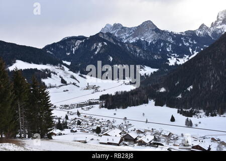 Winter, Schnee, Eis, Prags, Pragser Tal, Berg, Tal, Südtirol, Bruneck, Toblach, Innerprags, Ausserprags, Schmieden, Seekofel, Dürrenstein, Hohe Gaisl, Stockfoto