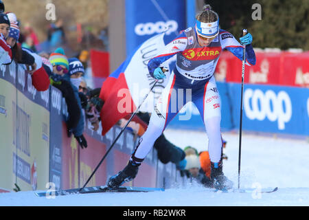 Fleimstal, Italien. 6. Januar 2019. FIS Langlauf Weltcup, meine Damen letzte Steigung; Jessica Diggins (USA) Credit: Aktion Plus Sport Bilder/Alamy Live News Credit: Aktion Plus Sport Bilder/Alamy leben Nachrichten Stockfoto