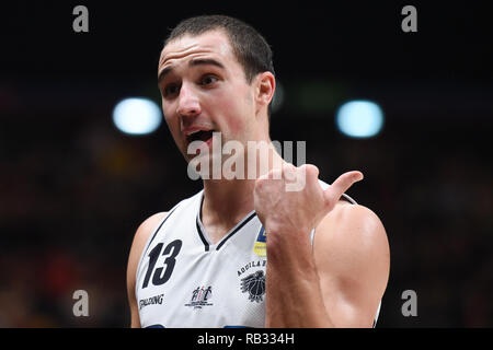 Mailand, Italien. 06 Jan, 2019. Foto Claudio Grassi - LaPresse 06 Maggio 2005 2019 Assago, Milano (Italia) Sport Warenkorb Serie A Postemobile Warenkorb 2018-2019 AX Armani Exchange Olimpia Milano - Dolomiti Energia Trentino Nella Foto: Aaron Handwerk (#13 Dolomiti Energia Trentino) Credit: LaPresse/Alamy leben Nachrichten Stockfoto