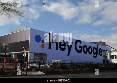 Las Vegas, USA. 06 Jan, 2019. Die Google Pavillon auf der CES Messe eingestellt werden. Credit: Andrej Sokolow/dpa/Alamy leben Nachrichten Stockfoto