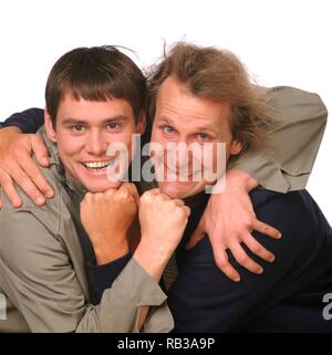 Original Film Titel: Dumm und Dümmer. Englischer Titel: Dumm und Dümmer. Jahr: 1994. Regisseur: BOBBY & Peter Farrelly, BOBBY FARRELLY, PETER FARRELLY. Stars: JEFF DANIELS; JIM CARREY. Quelle: New Line Cinema/Album Stockfoto