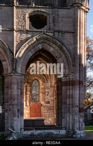 Dryburgh Abbey, Schottland, in der Nähe von Melrose in Grenzen. Nördlichen Querschiff. Stockfoto