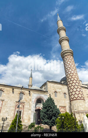 EDIRNE, Türkei - 26. MAI 2018: Uc Serefeli Moschee Moschee im Zentrum der Stadt Edirne, Osten Thrakien, Türkei Stockfoto