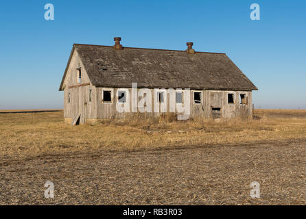 Alte hölzerne Scheune im ländlichen mittleren Westen. LaSalle County, Illinois, USA Stockfoto