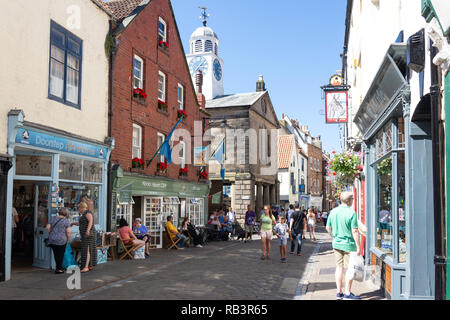 Church Street, Whitby, North Yorkshire, England, Vereinigtes Königreich Stockfoto