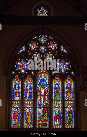 Glasmalerei, Kirche der Heiligen Dreifaltigkeit, Cuckfield Stockfoto