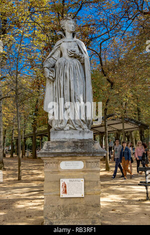 Marie Stuart's oder Maria, Königin von Schottland Statue im Jardin du Luxembourg, einen der 20 Marmorstatuen von der Königin von Frankreich und illustren Frau, Paris Stockfoto