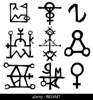 Reihe von Icons und Symbole Buchstaben inspiriert zum Thema Magie und Witch Craft okkulte Alchemie, Mystik, Esoterik Religion und Mason, isoliert. Tattoos Stock Vektor