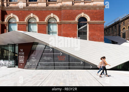 Sackler Innenhof, Victoria & Albert Museum, Kensington, London, UK Stockfoto