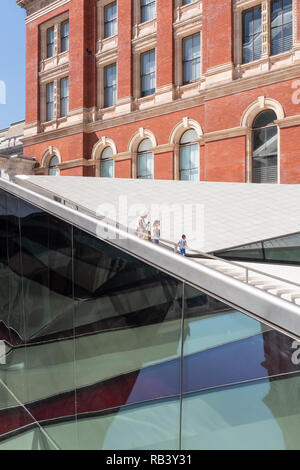 Sackler Innenhof, Victoria & Albert Museum, Kensington, London, UK Stockfoto