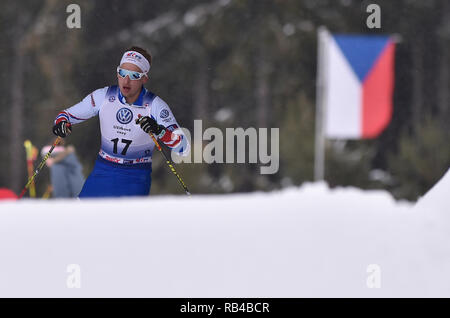 In Mähren, Tschechien. 06 Jan, 2019. Ales Rypl (CZE) konkurriert in der Männer 20 km Massenstart Rennen innerhalb der OPA Langlauf Europacup 2019 in Nové Město na Moravě, Tschechische Republik, am 6. Januar 2019. (CTK Photo/Lubos Pavlicek) Quelle: CTK/Alamy leben Nachrichten Stockfoto