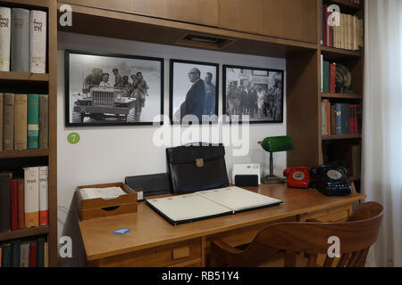 Die Studie Zimmer im offiziellen Wohnsitz von Levi Eschkol vierten Israels Premierminister, das von 1964-1969 in Rehavia auch Rechavia Nachbarschaft in Jerusalem Israel Stockfoto