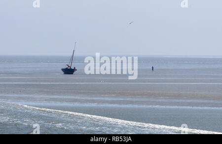 Strände Segelboot an der niederländischen Küste Stockfoto