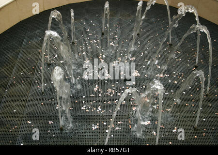 Cleveland, OH, USA.die tanzenden Wasserfontänen auf der Avenue of Tower City Centre. Stockfoto