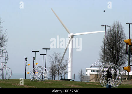 Cleveland, OH, USA. Great Lakes Science Center von der Mall aus gesehen. Stockfoto