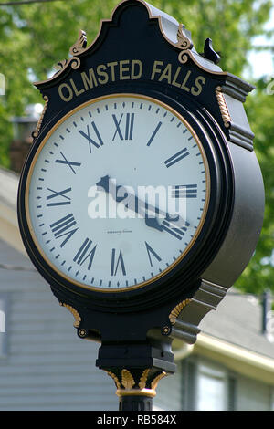 Nach der Uhr in Olmsted Falls, Ohio, USA Stockfoto