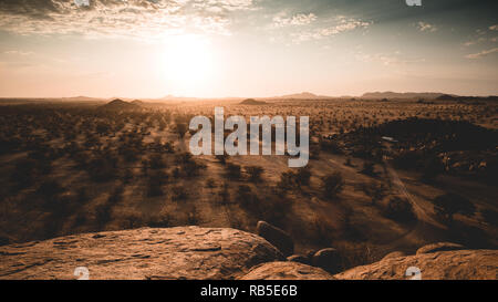 Trockene Landschaft an der Spitzkoppe Namibia Stockfoto