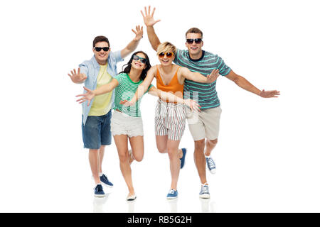 Freunde in Sonnenbrille Spaß Stockfoto