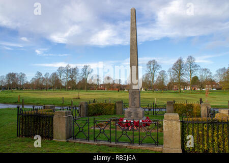 Redbourn Kriegerdenkmal, Redbourn Dorf, Hertforshire, England, Großbritannien Stockfoto