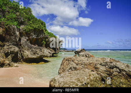 Schöne Tagachang Strand in Guam, das Territorium der USA. Stockfoto