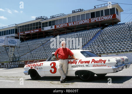 Junior Johnson 1963 Chevrolet Impala SS Geheimnis Motor Auto an Wilksboro Speedway Stockfoto