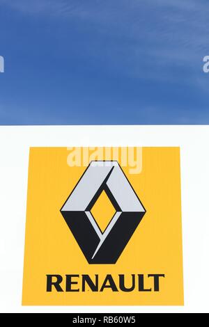 Skanderborg, Dänemark - 6 September, 2015: Renault Logo auf eine Wand. Renault ist eine französische multinationale Automobilhersteller Stockfoto