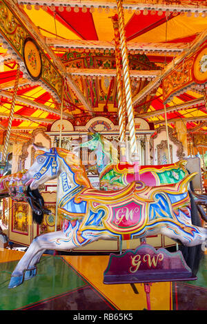 Kinder- Karussell auf Strandpromenade, Bridlington, East Riding von Yorkshire, England, Vereinigtes Königreich Stockfoto