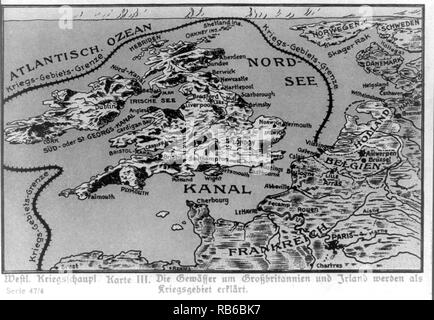 Deutsche Kriegszeiten Karte Postkarte, in den Gewässern um Großbritannien und Irland Grosz einen Krieg Zone erklärt werden. Stockfoto