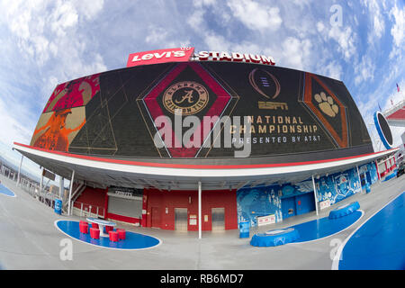 Santa Clara, Kalifornien, USA. 7 Jan, 2019. Januar 07, 2019 - Santa Clara, Kalifornien, USA - ein Blick auf die Anzeigetafel vor dem College Football Endspiel nationale Meisterschaft Spiel zwischen der Clemson Tiger und die Alabama Crimson Tide am Levi's Stadion, Santa Clara, Kalifornien. Quelle: Adam Lacy/ZUMA Draht/Alamy leben Nachrichten Stockfoto