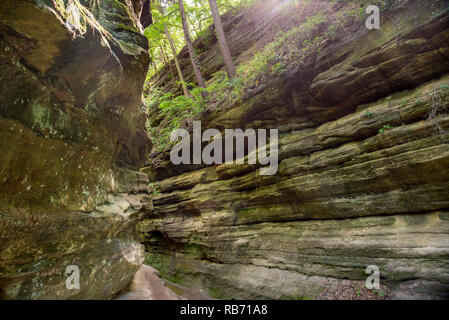 Felsformationen mit absichtlichen flare Stockfoto