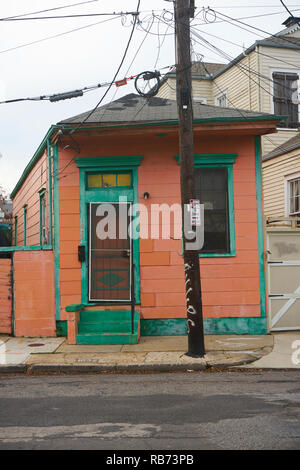 Alte shotgun House in New Orleans, Louisiana. Stockfoto